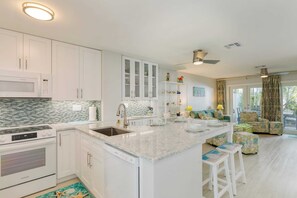 House (2 Bedrooms) | Interior - Bahamian Reed by Avantstay Walk to Everything! w/ Community Pool Month Long Stays Only (Key West)