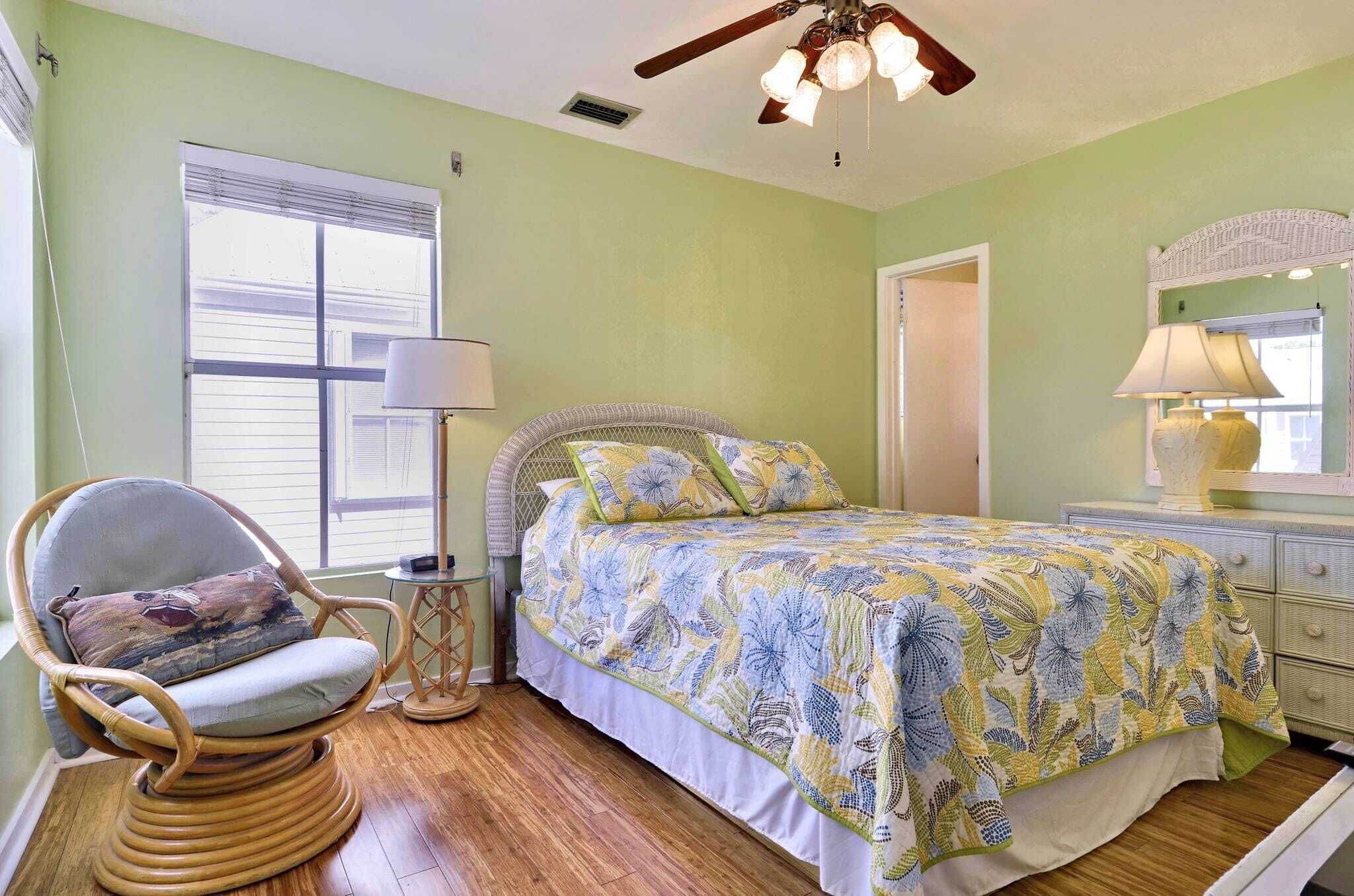 House (2 Bedrooms) | 2 bedrooms, iron/ironing board, bed sheets