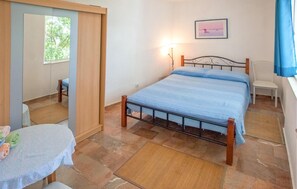 3 makuuhuonetta, vuodevaatteet