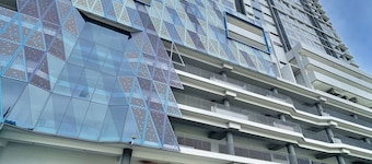 Jesselton Quay 的Homesuite' Home