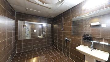 Basic Twin Room, 2 Bedrooms | Free WiFi, bed sheets