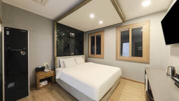 Standard Room | Free WiFi, bed sheets