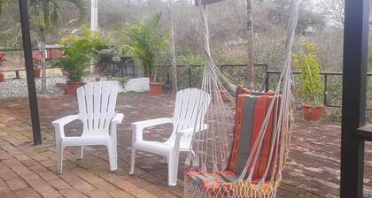 Amazing ocean view, 10 min walk to beach, quiet, fully furnished