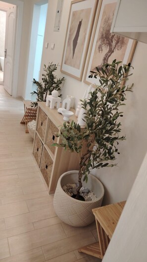 Interior - Sleeps 8 people! Apartment 5 minutes to Abdoun w balcony a in Dair Ghbar! (Amman)