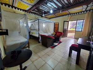 3 bedrooms, iron/ironing board, WiFi, bed sheets - 3 Bed Villa - Sleeps 6 - Pool - Garden - Parking (Diani beach kenya)