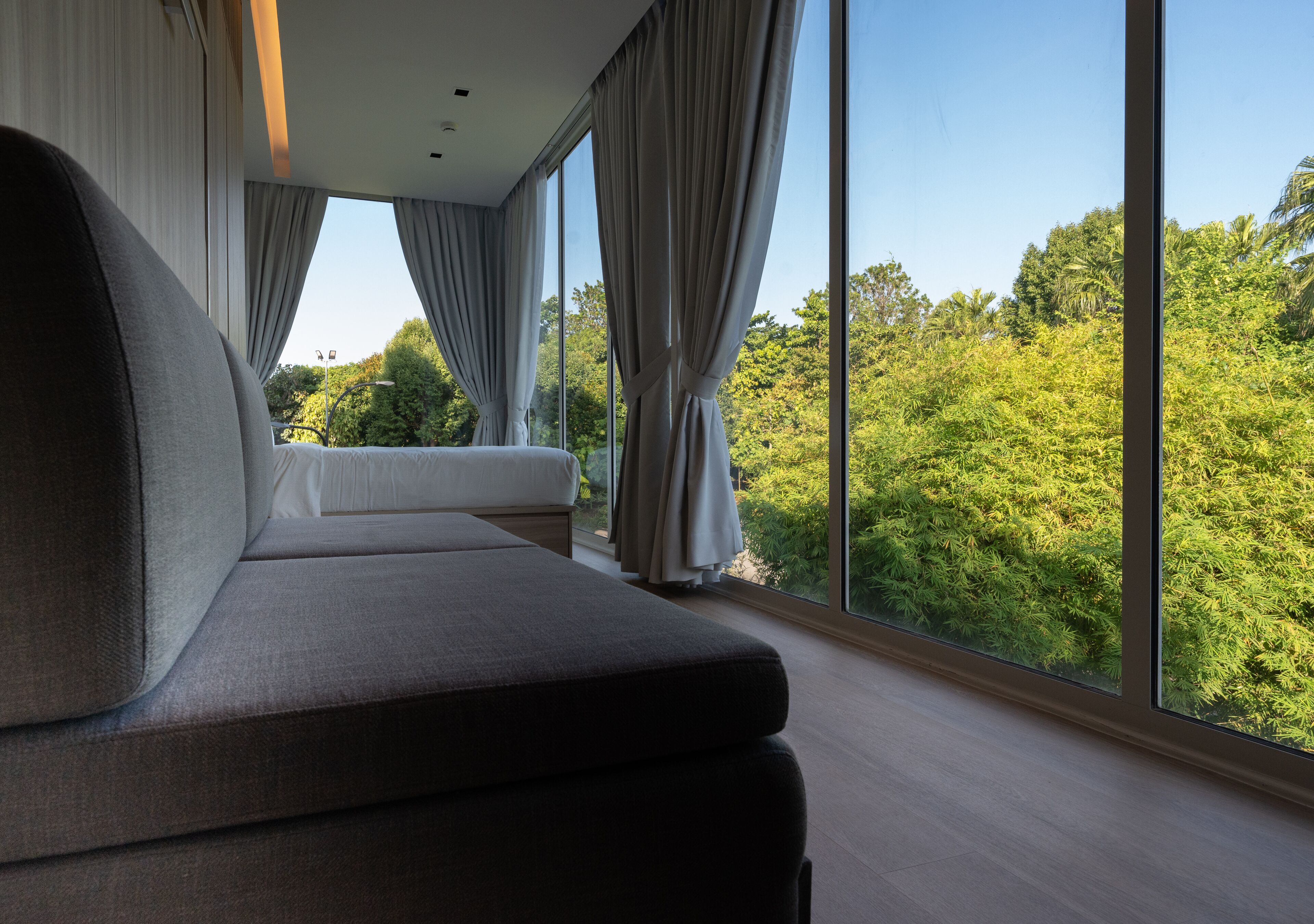 Duplex Suite @ Garden Pod | 1 quarto, espaço de trabalho para notebook, cortinas blackout