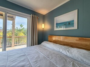 4 bedrooms, WiFi, bed sheets