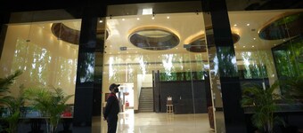 Hotel Makhan Vihar