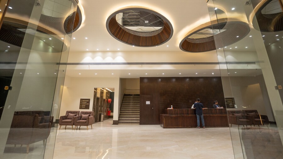 Hotel Makhan Vihar