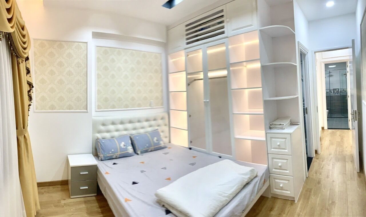 Premium bedding, pillowtop beds, individually decorated