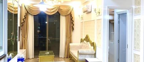 Traditional Apartment | Living area | Smart TV