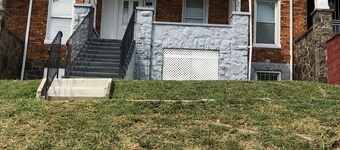 Cheerful 5 Bedrooms Vacation Family Home