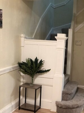 Interior - Cheerful 5 Bedrooms Vacation Family Home (Baltimore)