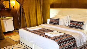 10 bedrooms, internet, wheelchair access