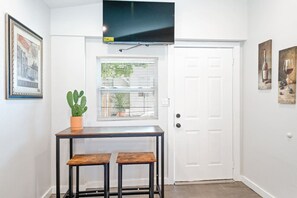 Interior - Downtown Vibes – Stylish Studio, Perfect Location (Tampa)