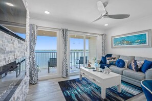 Smart TV, fireplace - Sunset Paradise - Find yourself in Tampa (Tampa)