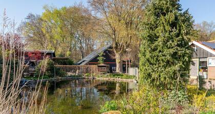 Cosy chalet with stunning views of the Veluwe
