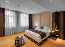 スタンダード ダブルルーム | 高級寝具、ミニバー、セーフティボックス (室内)、客室ごとに異なる装飾