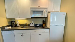 Unclassified image, 5 of 14, button - Harbour House at the Inn Unit 211 by Coastal Vacation Properties (Fort Myers Beach)