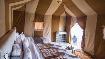 1 bedroom, free internet, wheelchair access