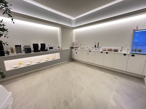 Free daily self-serve breakfast - Denbasta heritage Hotel (Gyeongju)
