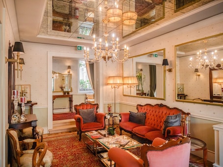 Lobby. Ebel Boutique Hotel