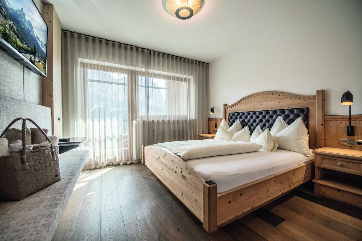 Basic Double Room | 1 bedroom, hypo-allergenic bedding, in-room safe, free WiFi
