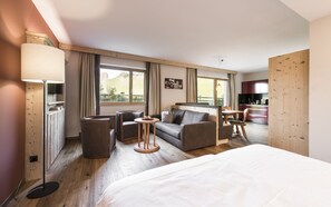 Suite studio Junior | Literie hypoallergénique, coffre-fort, accès au Wi-Fi (inclus)