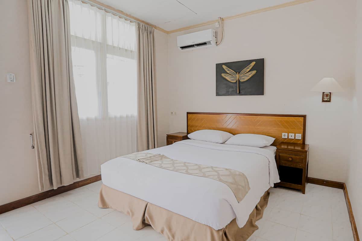 1 habitación, escritorio, wifi gratis y ropa de cama