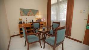 套房 | 起居区 | 电视