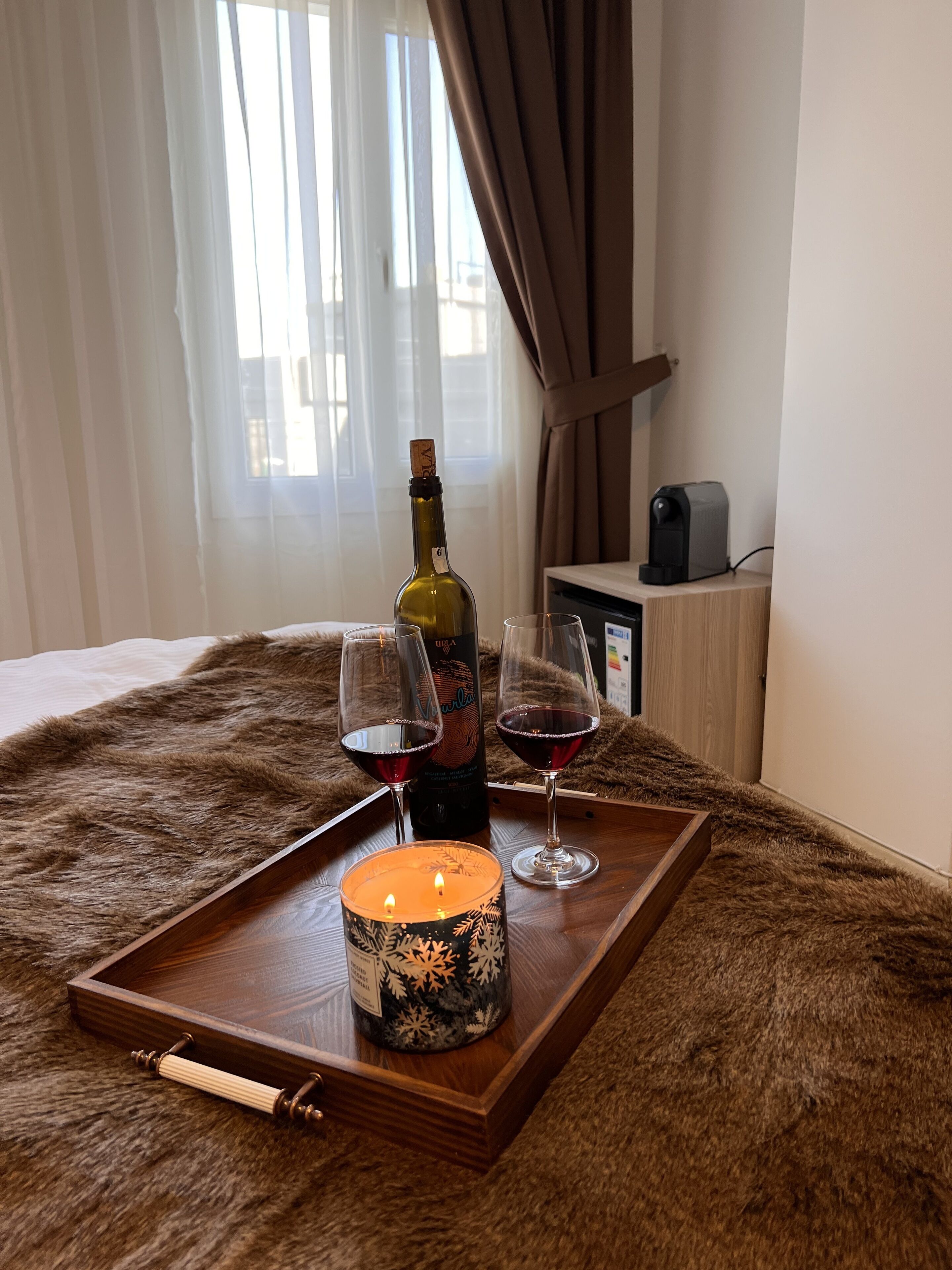 Classic Double Room | Minibar, in-room safe, individually decorated, free WiFi