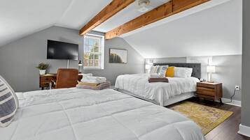 2 bedrooms, desk, iron/ironing board, free WiFi