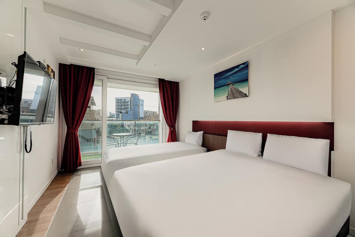 Wifi gratis y ropa de cama