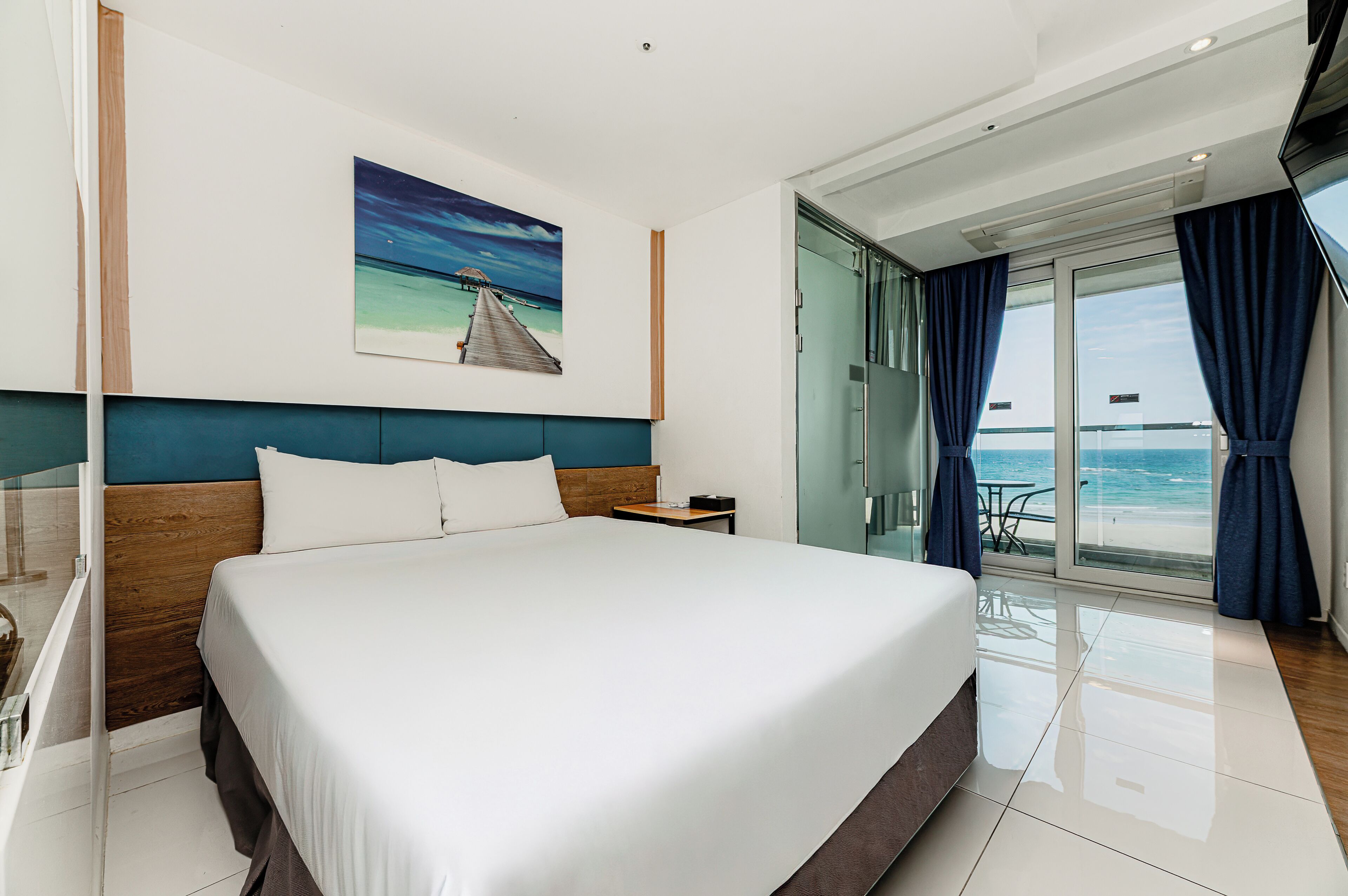 Wifi gratis y ropa de cama 