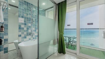 Ocean Twin (Provided a cup of Americano per stay) | Bathroom