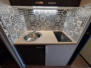 Fridge, microwave, coffee/tea maker