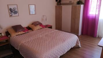 Studio (Studio Apartment with Terrace) | 1 kamar tidur