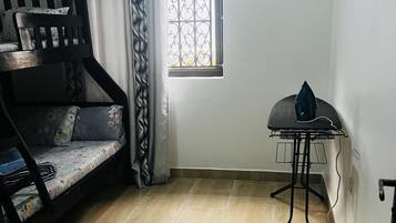 3 soverom, strykejern/-brett, wi-fi (inkludert) og sengetøy