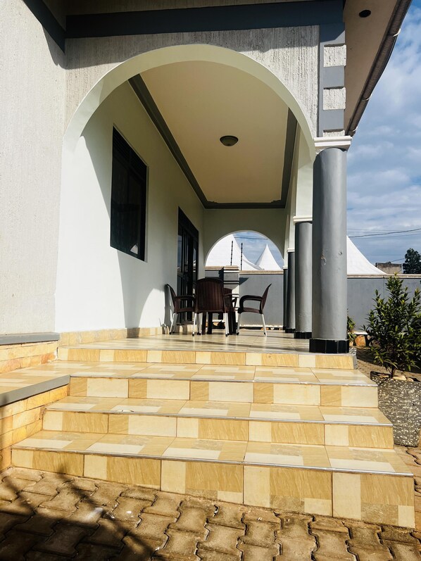 House | Exterior detail