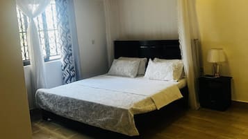 3 bilik tidur, seterika/papan seterika, Wi-fi percuma, cadar katil