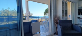 Apartment 6 people, 20 m2 terrace, swimming pool, 5 min from the beach, wifi