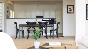 Dining - La Cima, 31 Wallawa Road - premium property with stunning views, Wi-Fi, Air Conditioning, Linen and Bed Making Supplied (Nelson Bay)