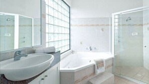 Dusche, Whirlpool