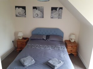 Apartment, Multiple Beds | 3 bedrooms, iron/ironing board, free WiFi, bed sheets