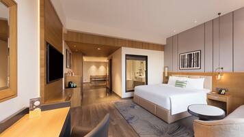 Suite (Amrit)