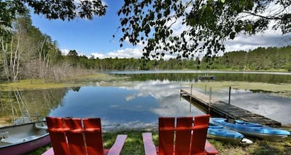 Sunnyside Cabin, Pet Friendly on Breakfast Lake in Barnes, WI