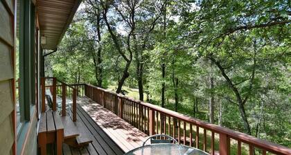 Sunnyside Cabin, Pet Friendly on Breakfast Lake in Barnes, WI