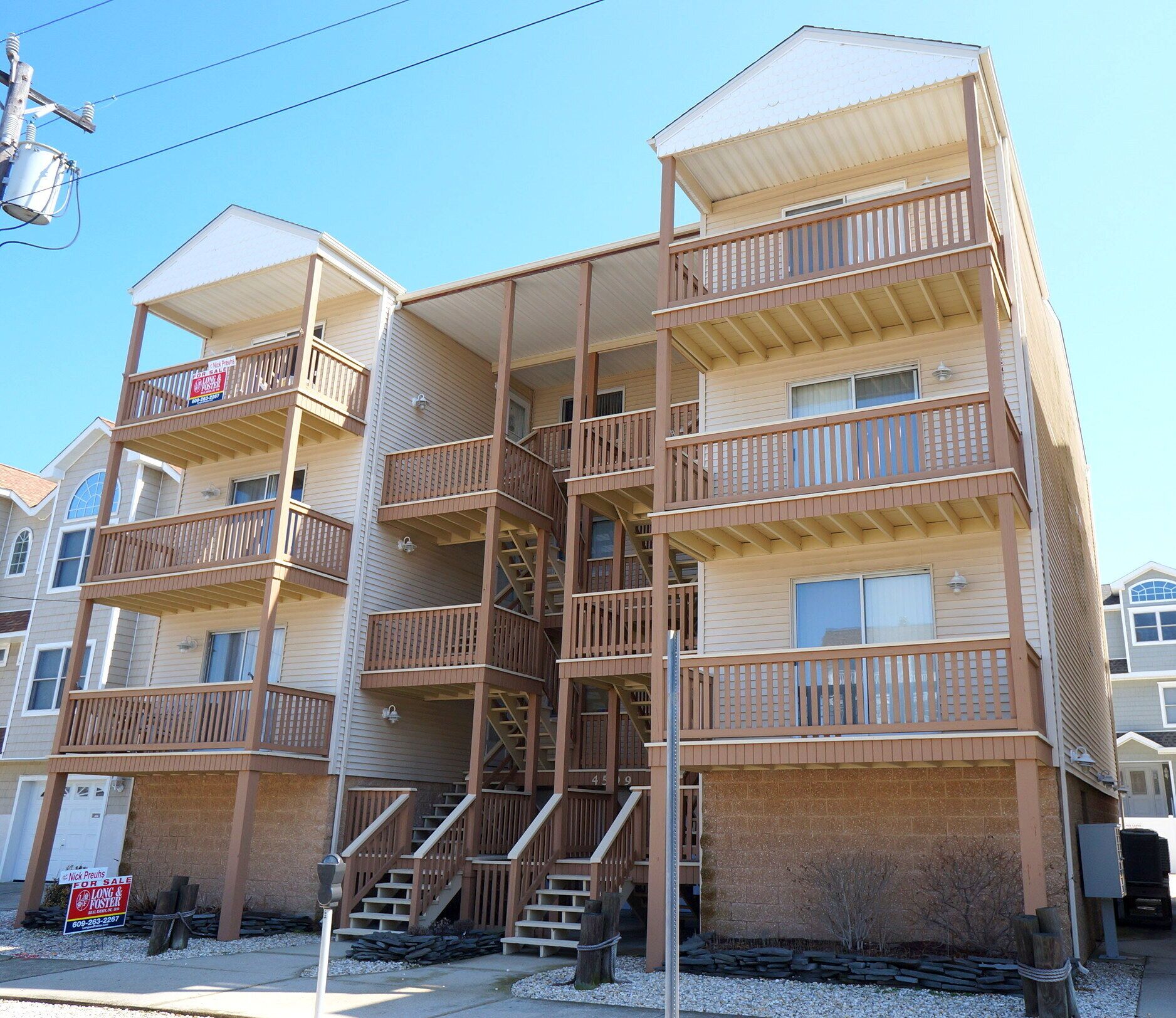Comfortable Condo in the Center of the Action