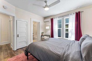 1 habitación, escritorio, wifi gratis y ropa de cama