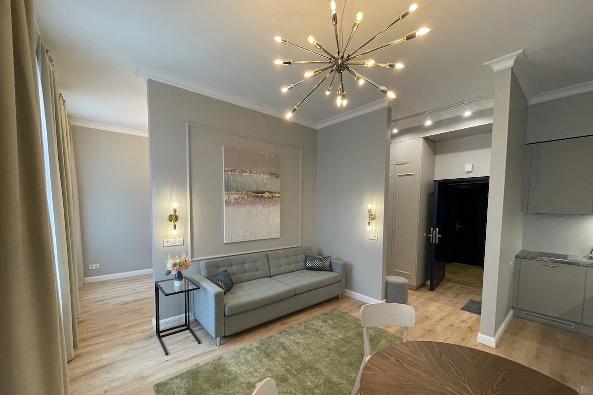 Deluxe studio | Luxe beddengoed, een minibar, verduisterende gordijnen